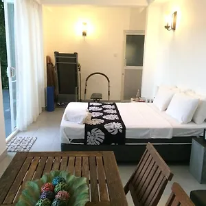 Selyna Sky Terrace Bed and breakfast