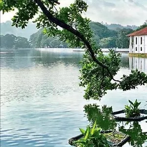 Charlton Rest Gasthof Kandy