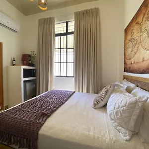 27 Colonial, Centro Historico Hotel Santo Domingo