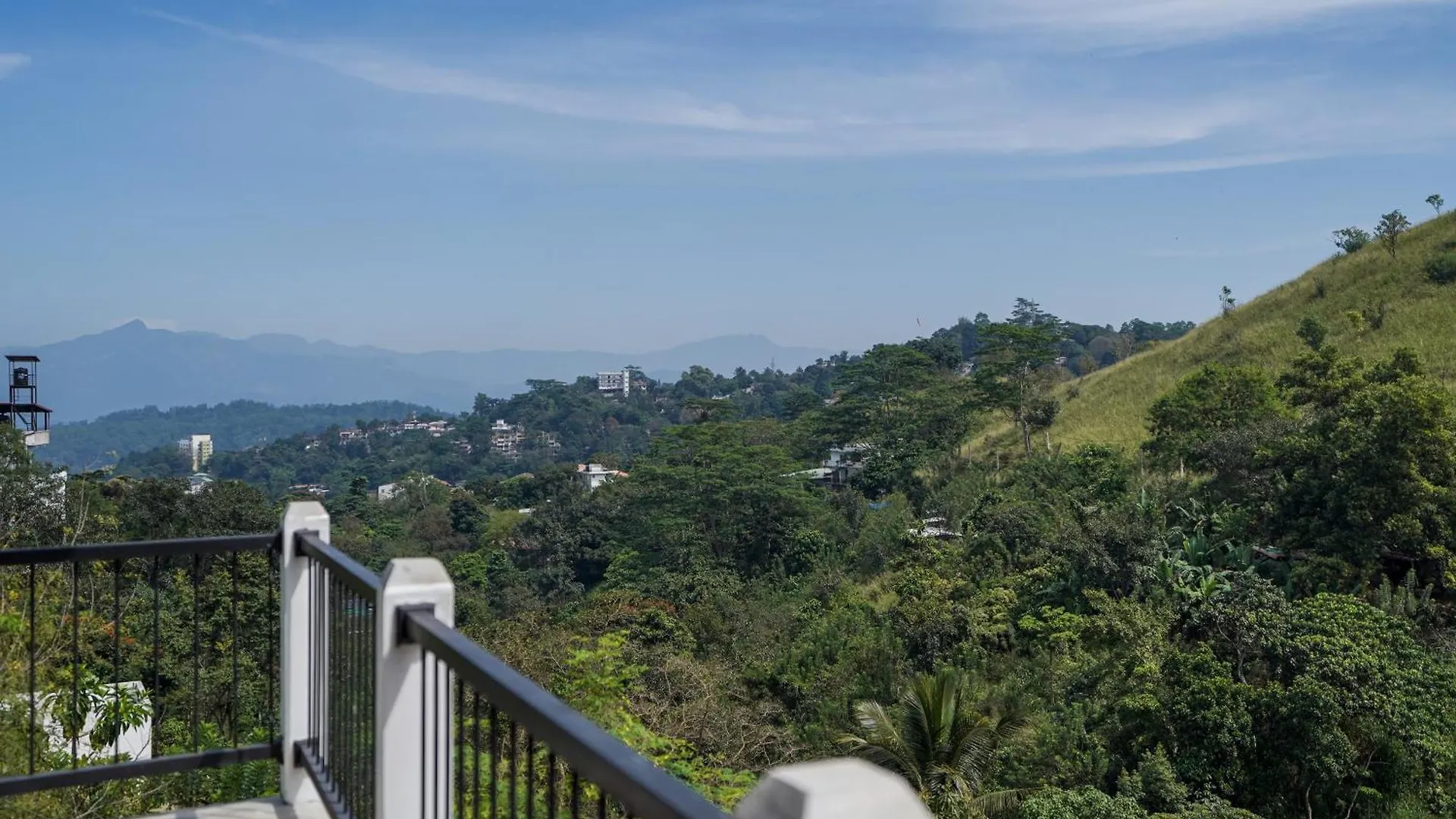 *** Frühstückspension Hanthana House Kandy Sri Lanka